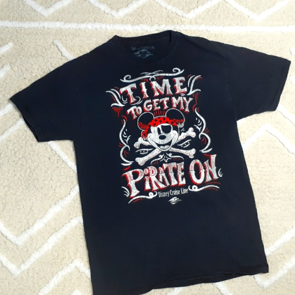 Disney Cruise Line Official Women's Medium "Get My Pirate On" T-Shirt Pre-Owned